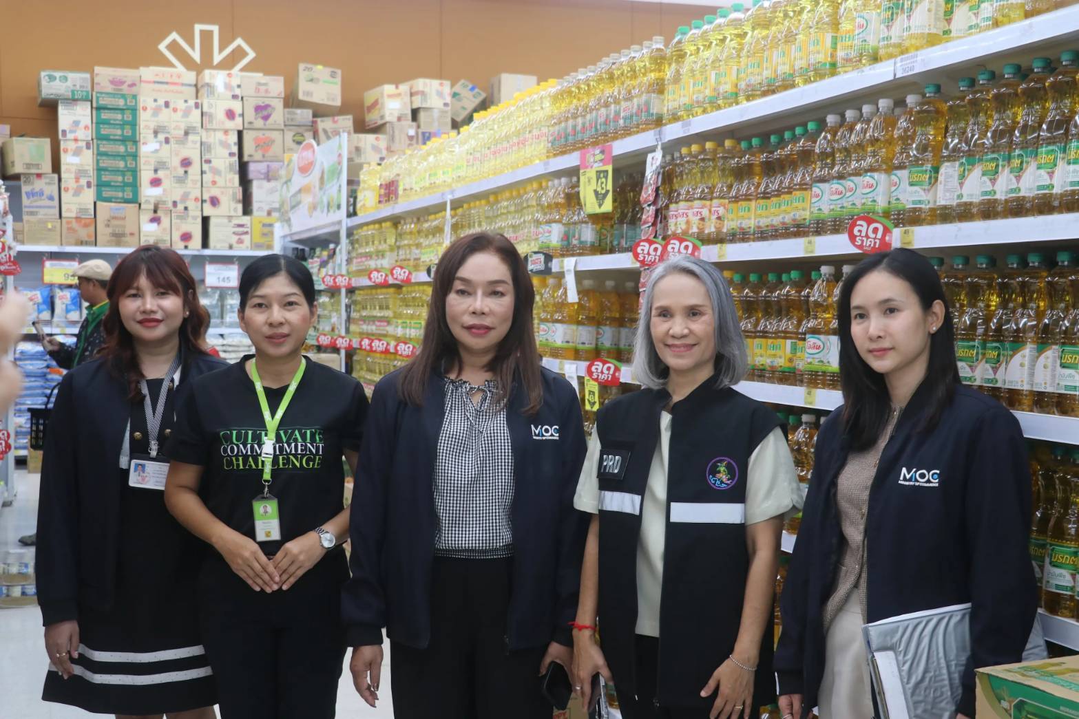 จังหวัดปัตตานี เดินหน้าติดตามสถานการณ์ราคาสินค้าอุปโภคบริโภค หลังราคาน้ำมันปรับตัวสูงขึ้นต่อเนื่อง เริ่มส่งผลกระทบเป็นลูกโซ่ต่อค่าขนส่งและต้นทุนสินค้าในตลาด