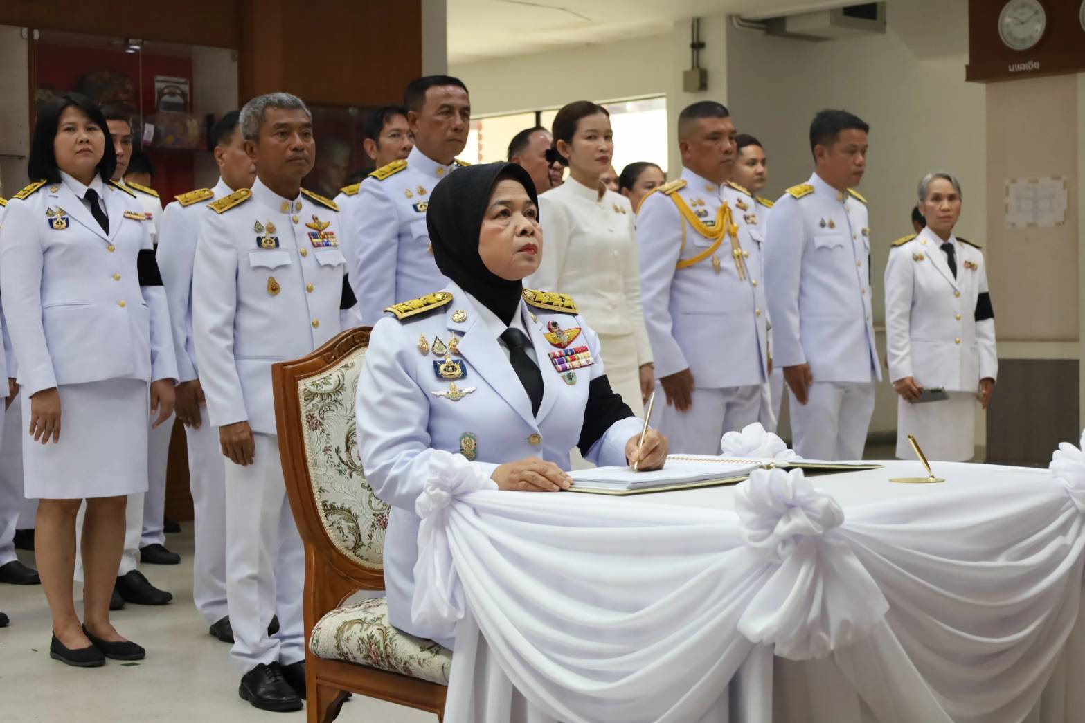 ผู้ว่าฯปัตตานี นำข้าราชการ หัวหน้าส่วนราชการ ร่วมลงนามถวายพระพรชัยมงคลเนื่องในโอกาสพระราชพิธีมหามงคลเฉลิมพระชนมพรรษา 4 รอบ สมเด็จพระนางเจ้า ฯ พระบรมราชินี 3 มิถุนายน 2569       